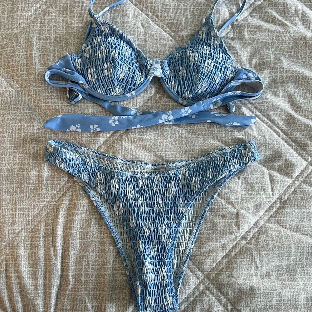 SHEIN Blue Floral Bikini Set